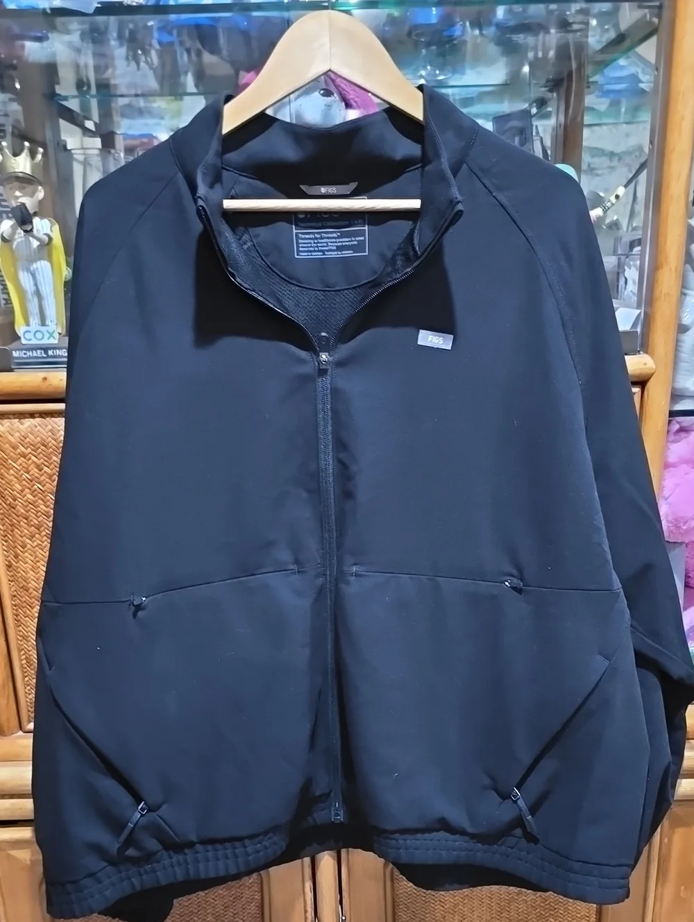FIGS COBAKI SCRUB JACKET